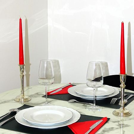 Tilia Jourdan-Studio Cosy Aix Centre-Cours Mirabeau-Parking-Wifi-Smart Tv-Rue Calme آيكس أومبروفينس المظهر الخارجي الصورة
