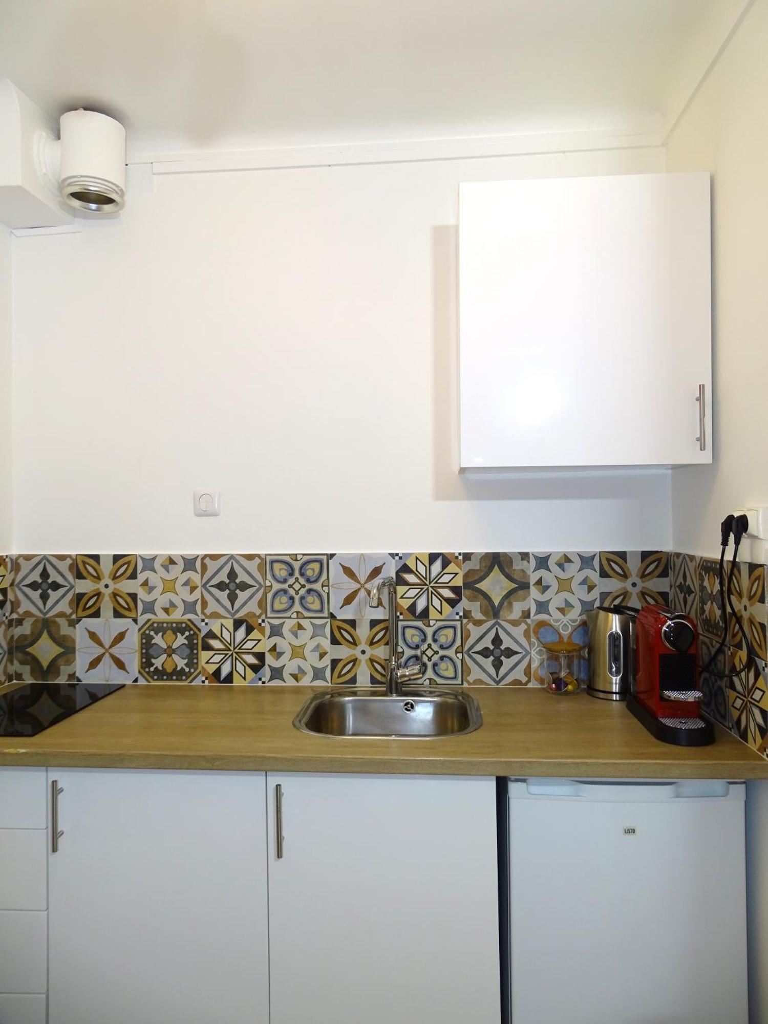 Tilia Jourdan-Studio Cosy Aix Centre-Cours Mirabeau-Parking-Wifi-Smart Tv-Rue Calme آيكس أومبروفينس المظهر الخارجي الصورة