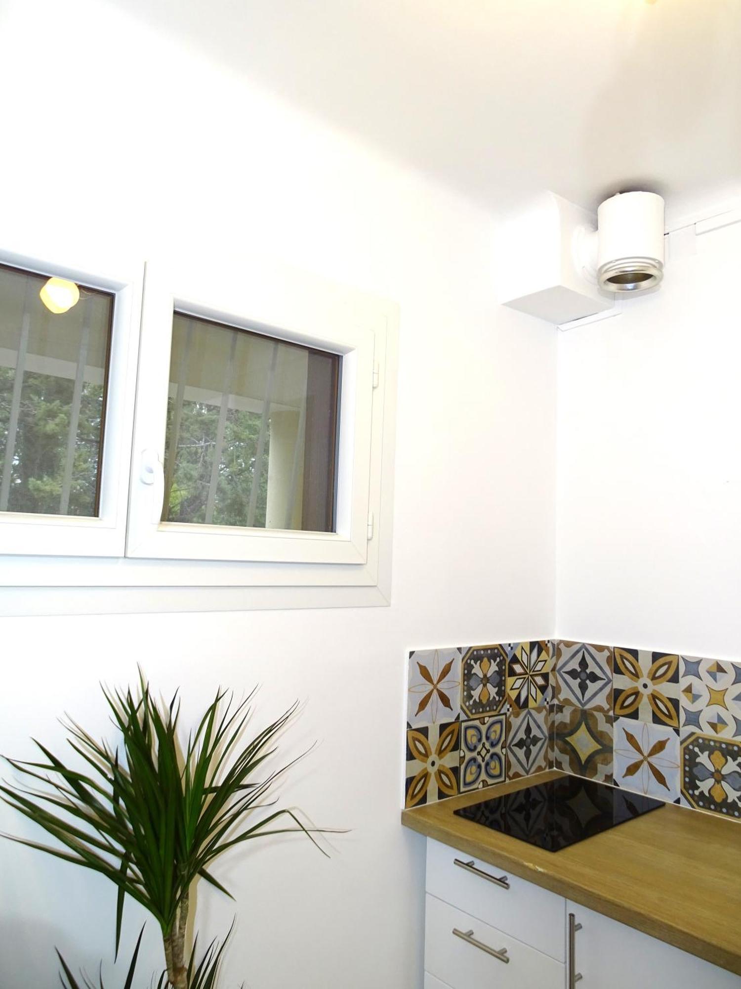 Tilia Jourdan-Studio Cosy Aix Centre-Cours Mirabeau-Parking-Wifi-Smart Tv-Rue Calme آيكس أومبروفينس المظهر الخارجي الصورة