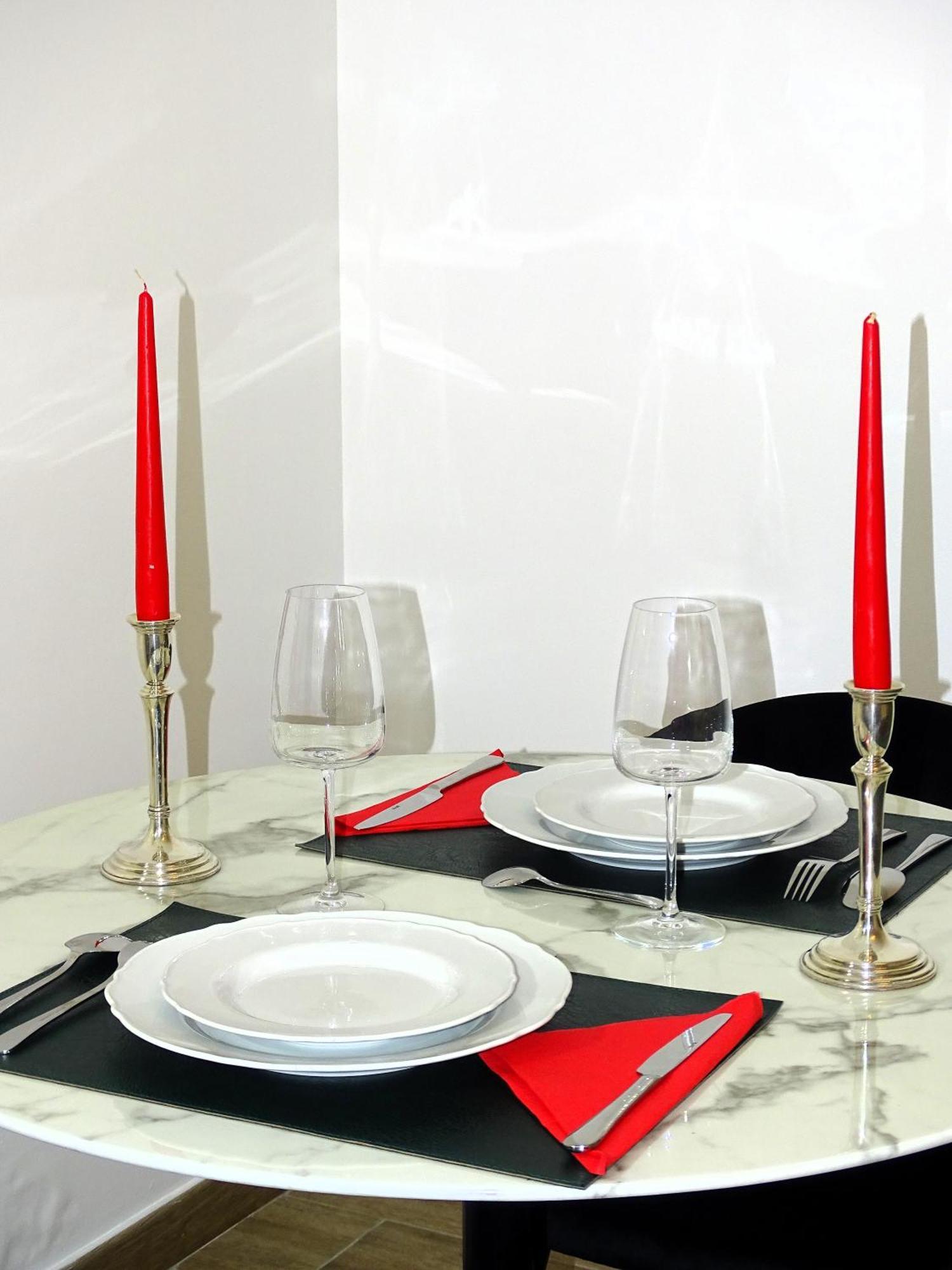 Tilia Jourdan-Studio Cosy Aix Centre-Cours Mirabeau-Parking-Wifi-Smart Tv-Rue Calme آيكس أومبروفينس المظهر الخارجي الصورة